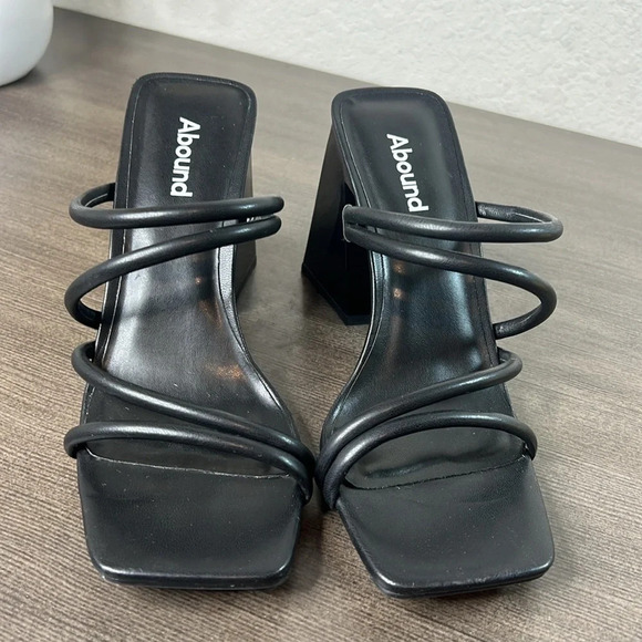 NEW- ABOUND Womens Austyn Black Strappy Sandal - Picture 9 of 10